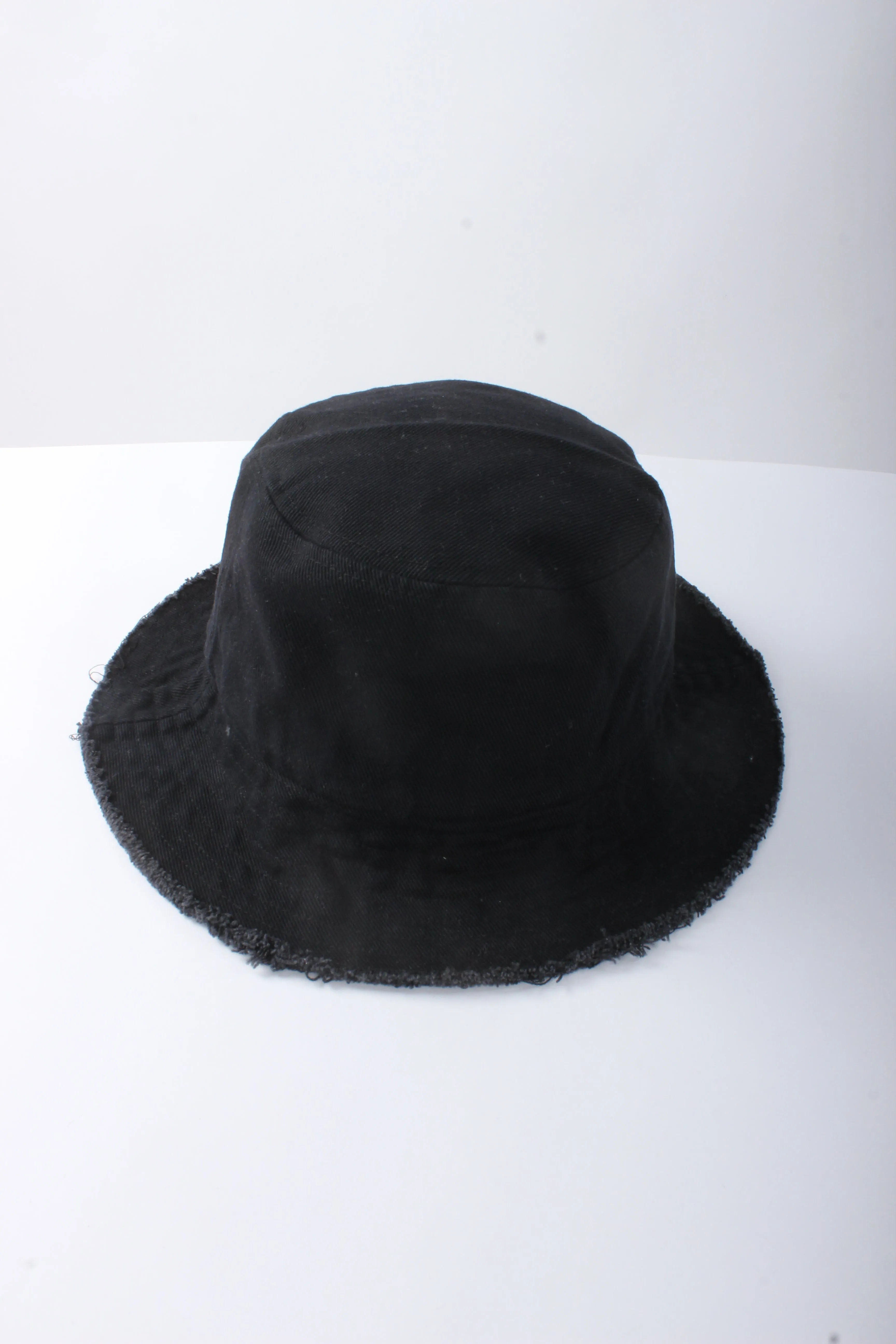 ABU21 - Denim Distress Bucket with Frayed Edge
