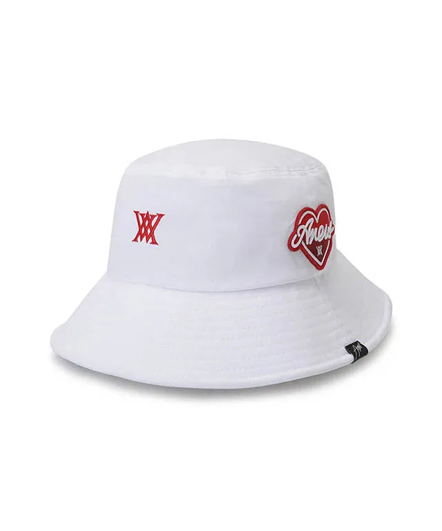 ANEW Golf: Heart Embroidered Wappen Bucket Hat