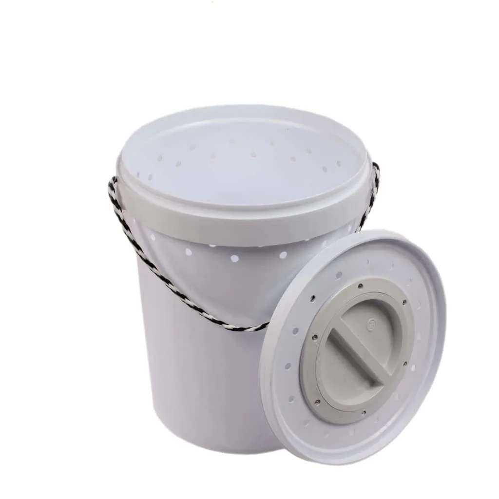 Bait Bucket 25 Litre With Screw Lid