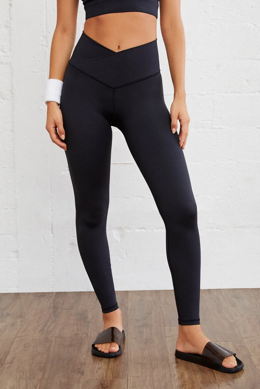 Black Arched Waist Seamless Active Leggings