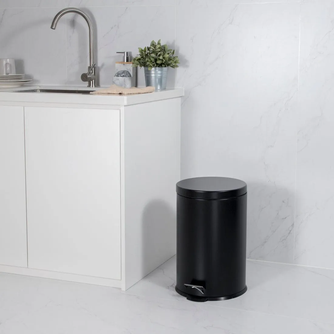 Casa Roma 20L Steel Pedal Bin Black Matte KB7035-20LB