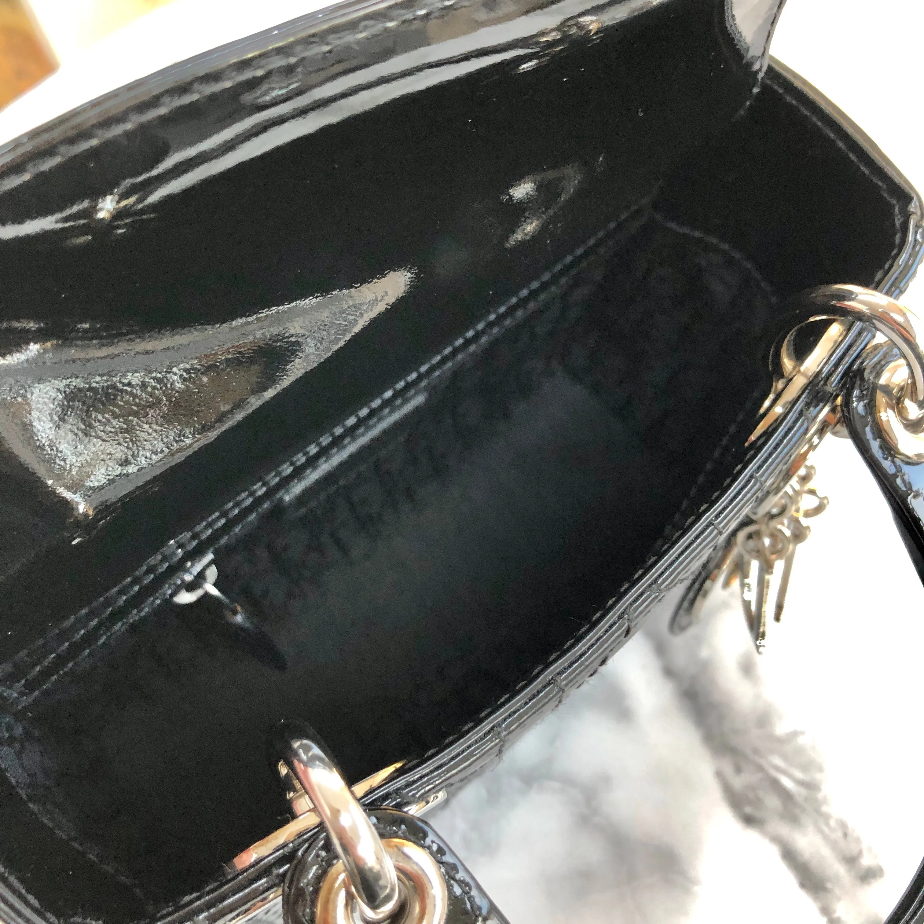 Christian Dior Cannage Lady dior Patent leather Handbag Shoulder bag Black e3i7xj