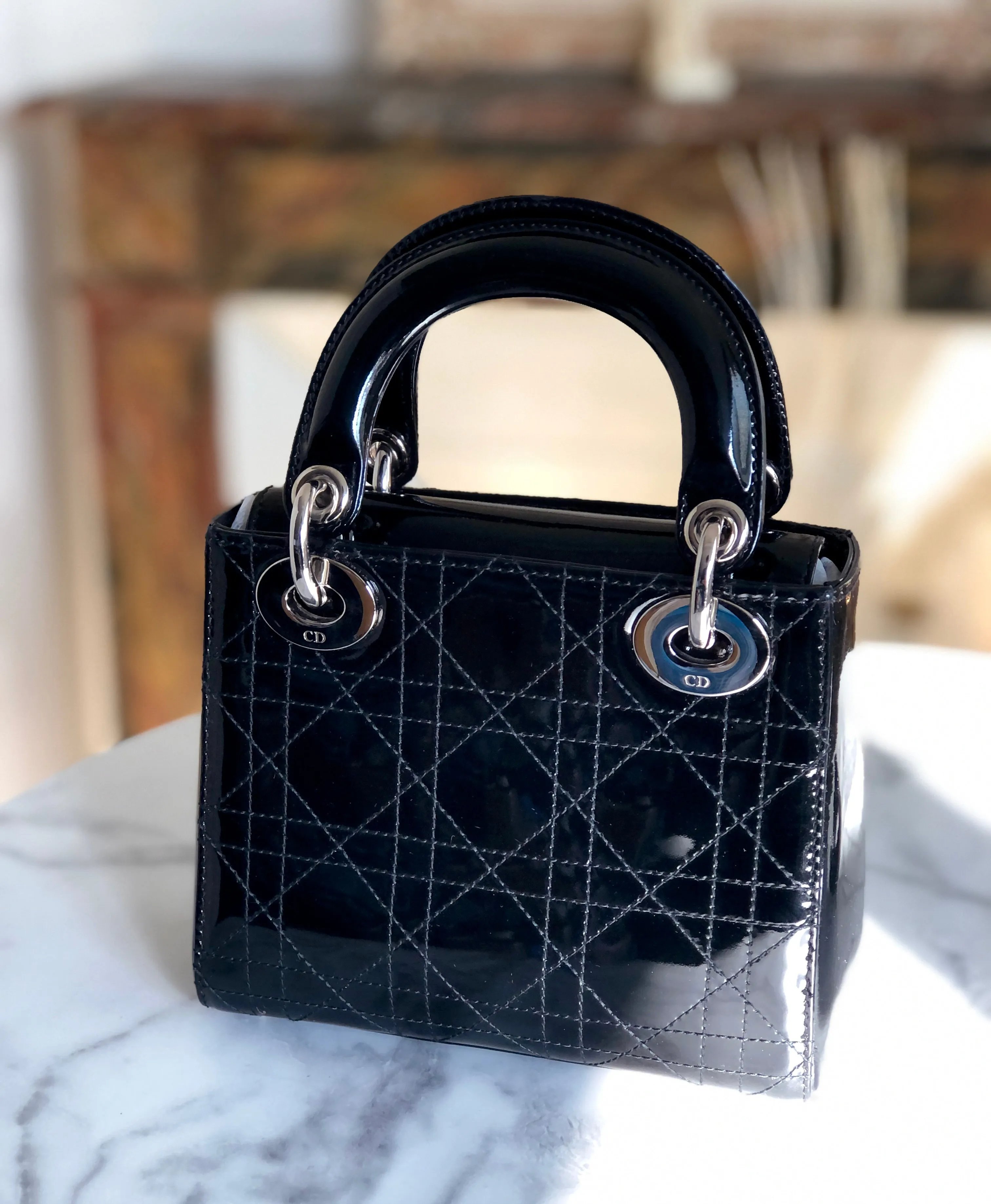 Christian Dior Cannage Lady dior Patent leather Handbag Shoulder bag Black e3i7xj