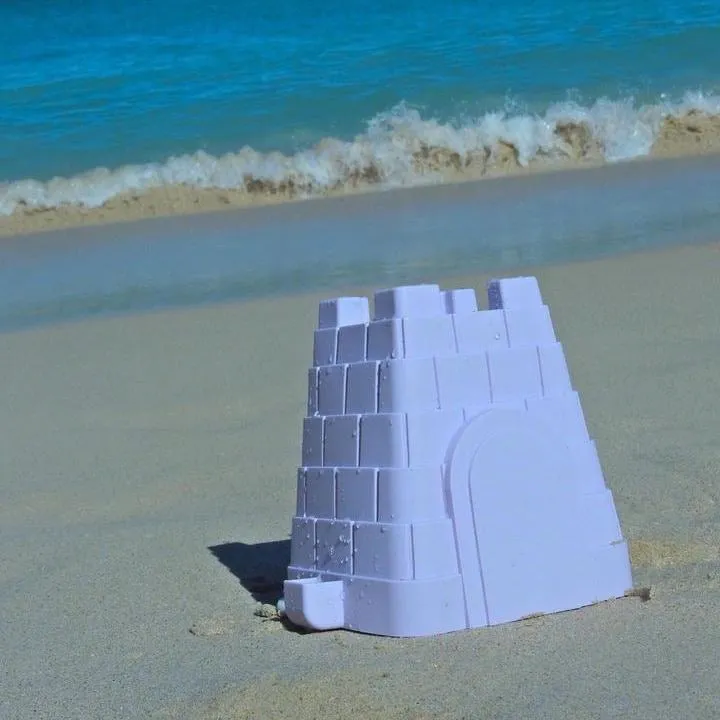 Clovelly Lilac Silicone Sand Castle Bucket with Mint Handle