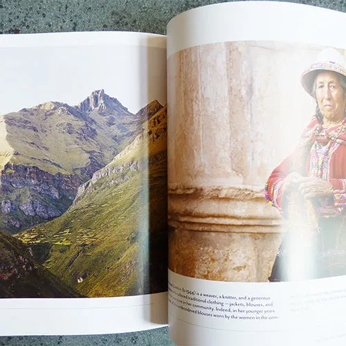 Faces of Tradition : Weaving Elders of the Andes - Nilda Callanaupa Alverez & Christine Franquemont