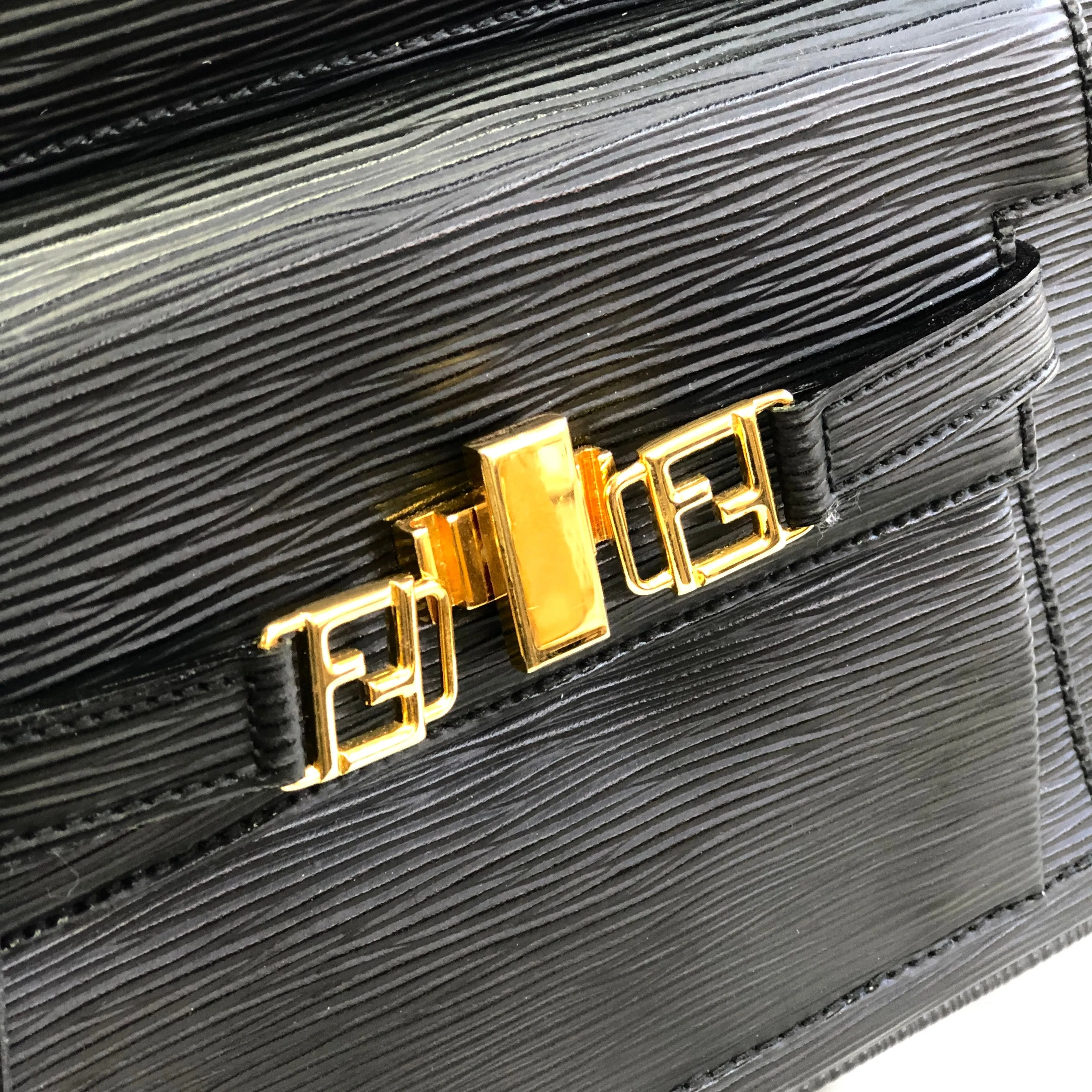 FENDI Leather Emboss 2Way Handbag Shoulder bag Black Vintage Old 6a3xwu