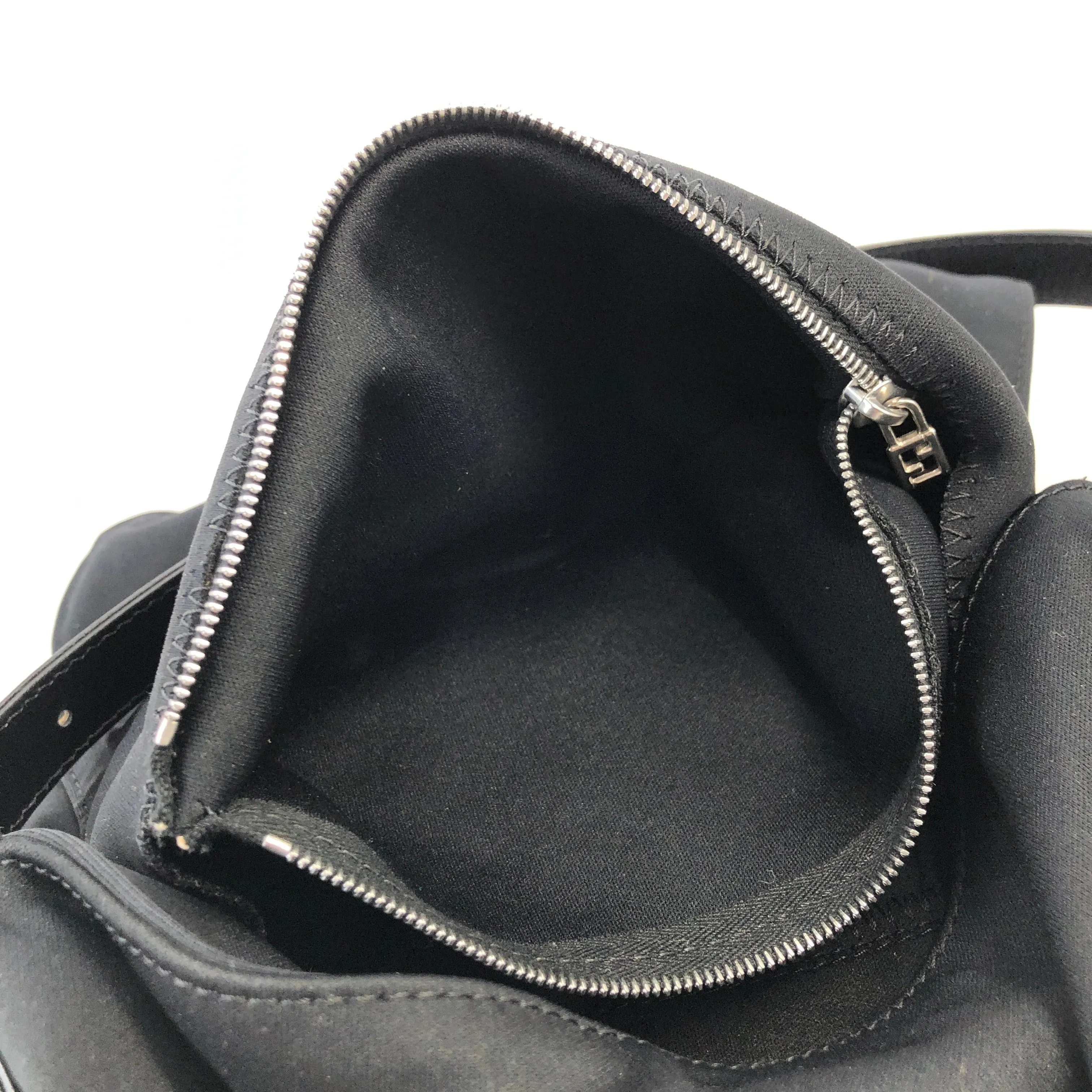 FENDI Mamma Baguette Nylon Handbag Shoulder bag Black Vintage 22vw8e
