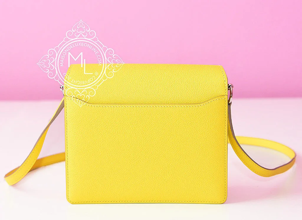 Hermes Roulis Mini 18 Lime Evercolor Handbag