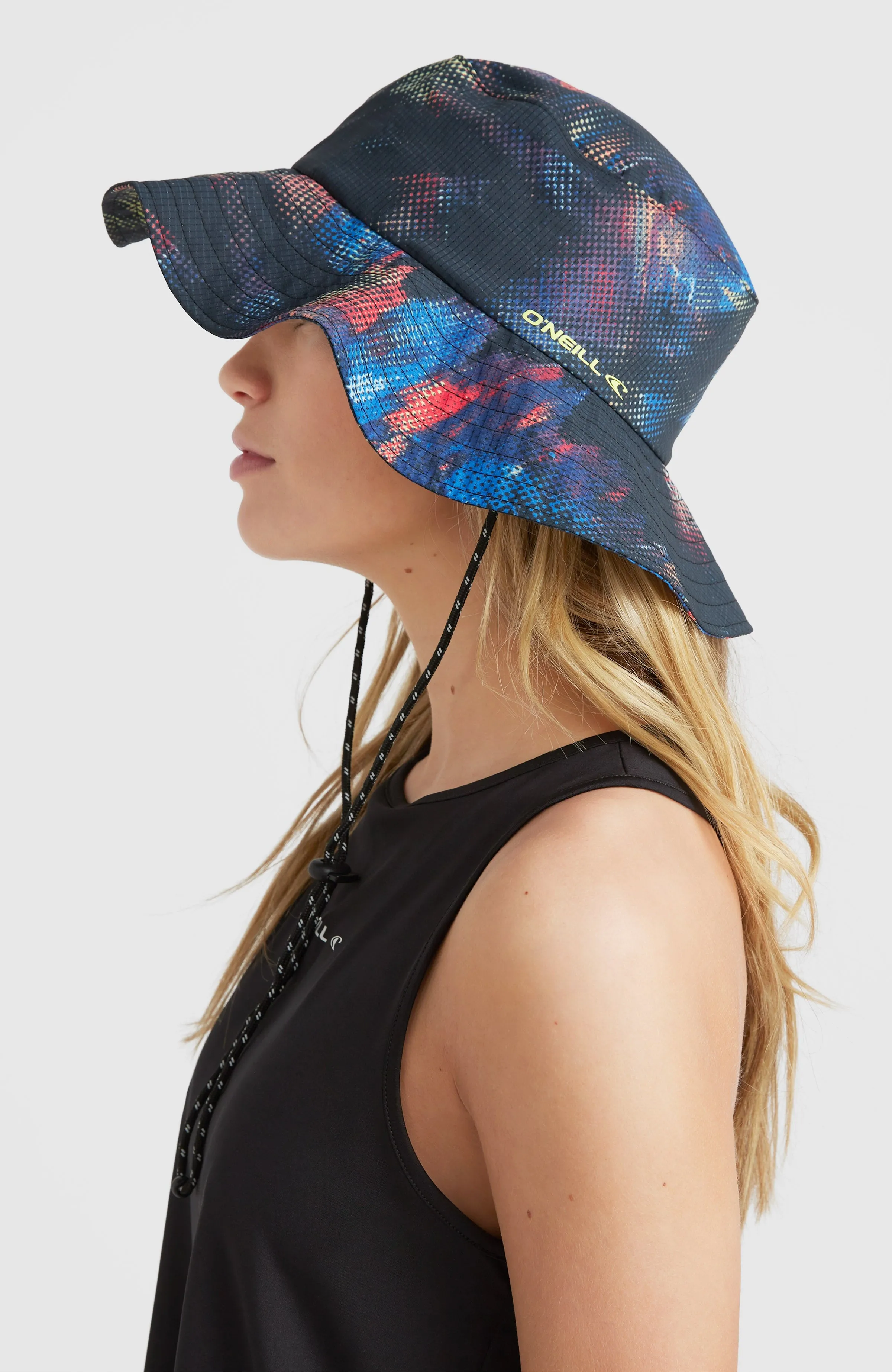 Hybrid Bucket Hut | Black Future Fade
