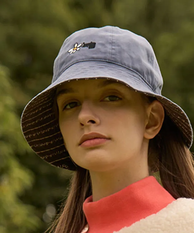 KANDINI Reversible Bucket Hat - Blue