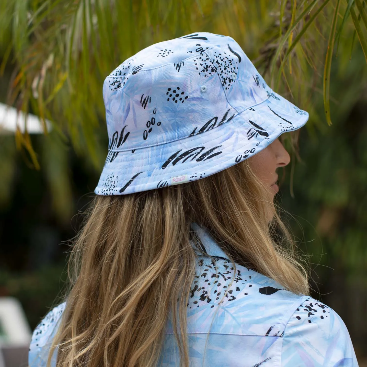 La Croy "Blueberry Bomb Blast" – Reversible Bucket Hat
