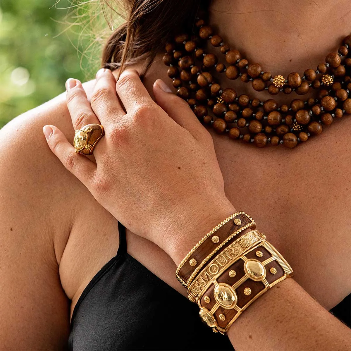 L'Amour Toujour Hinged Bangle - Gold