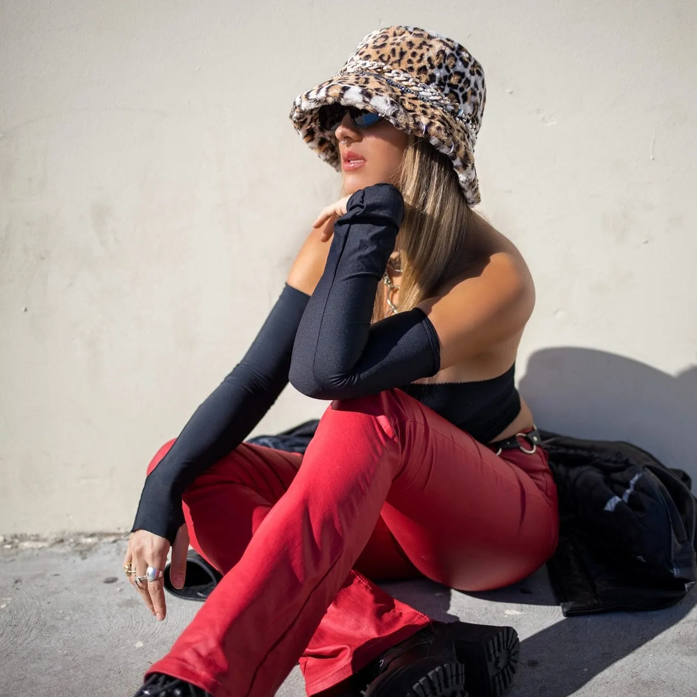 Leopard Mami Fuzzy Bucket