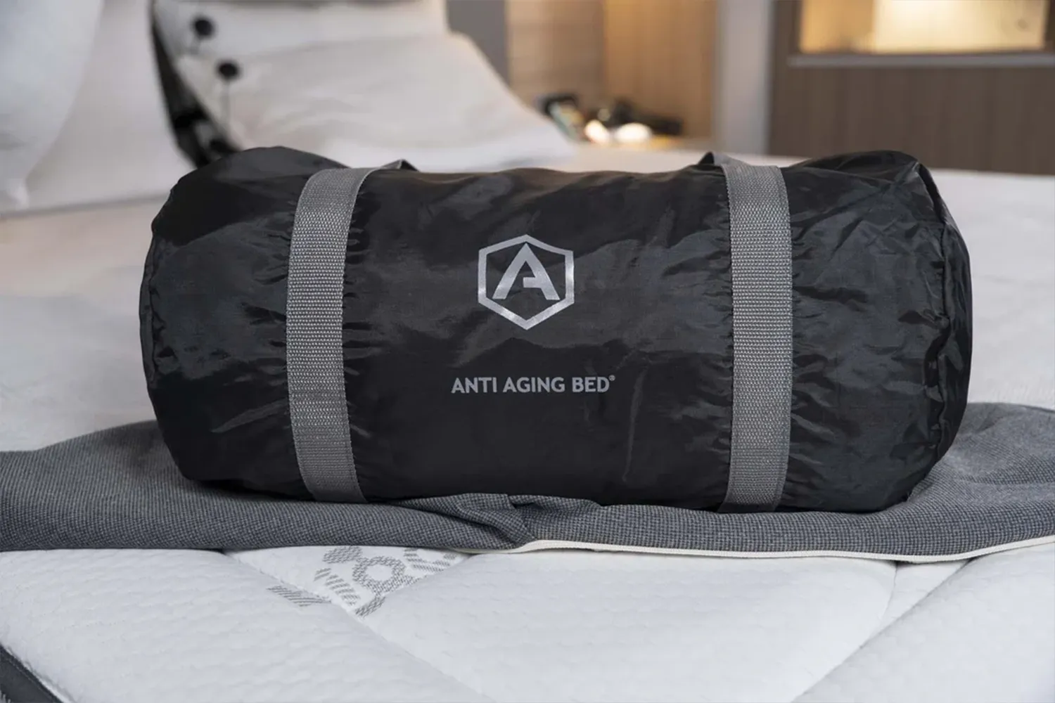 LifeGuard Grounding Bed Cover *