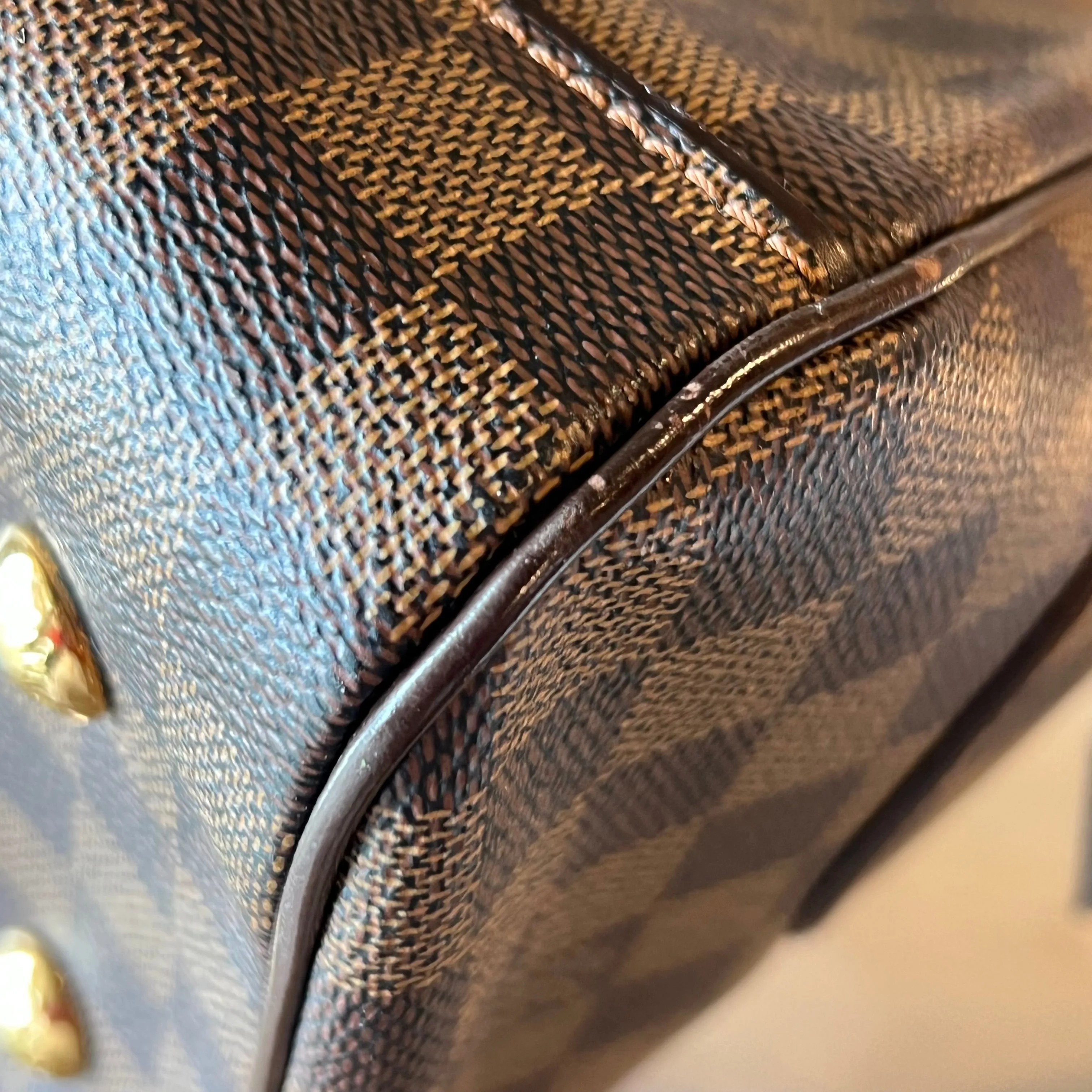 LOUIS VUITTON Duomo Damier Ebene Satchel