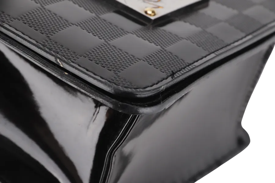LOUIS VUITTON M92129 CABARET CLUB HANDBAG DAMIER VERNIS SILVER HARDWARE WITH DUST COVER