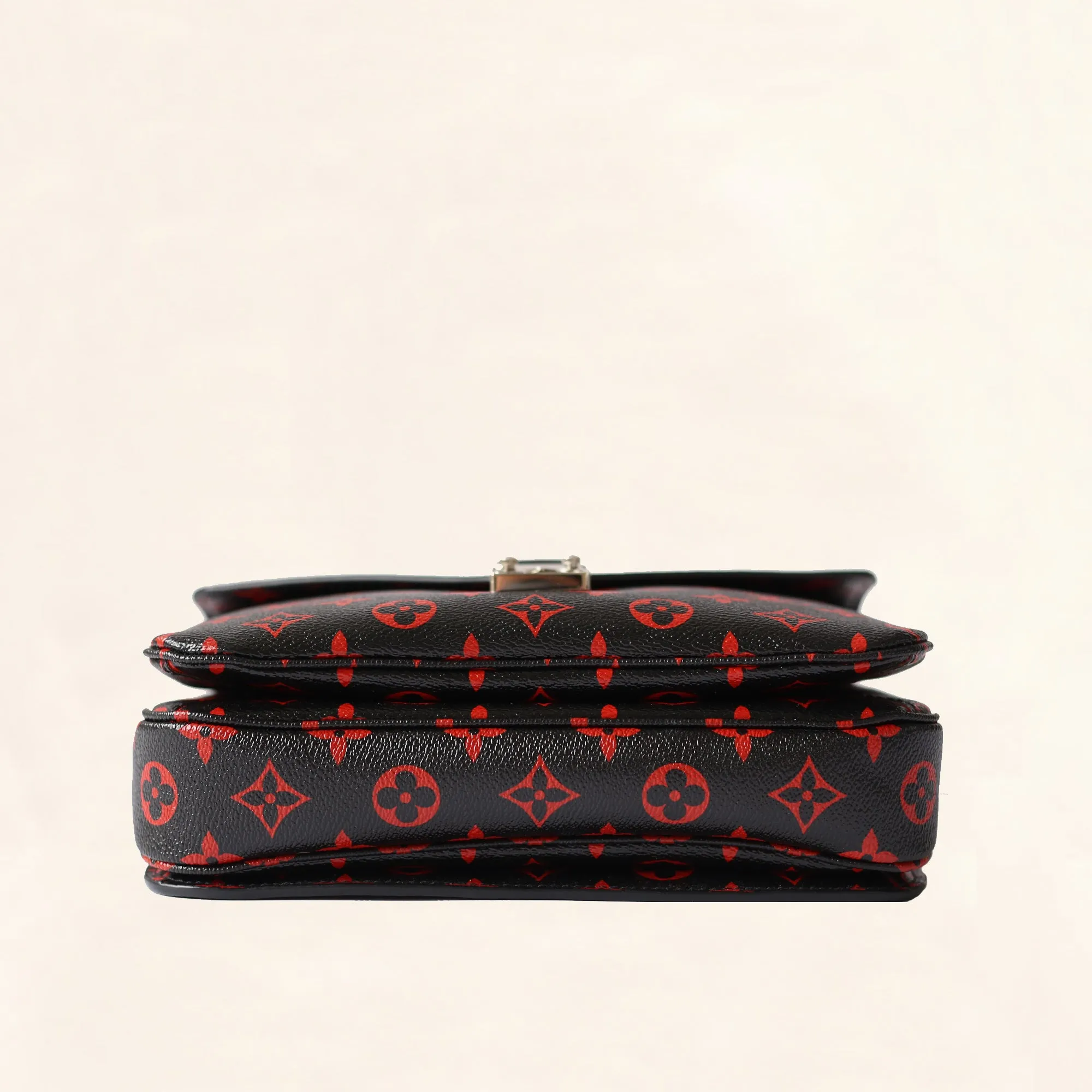 Louis Vuitton | Metis Pochette Infra Rouge | One-Size