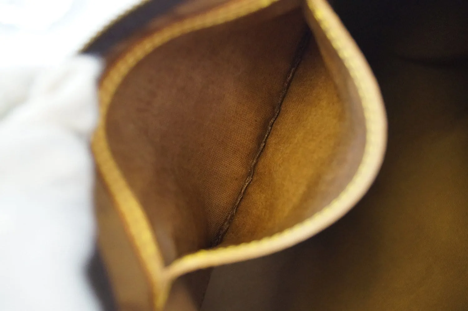 LOUIS VUITTON Speedy 40 Monogram Canvas Handbag