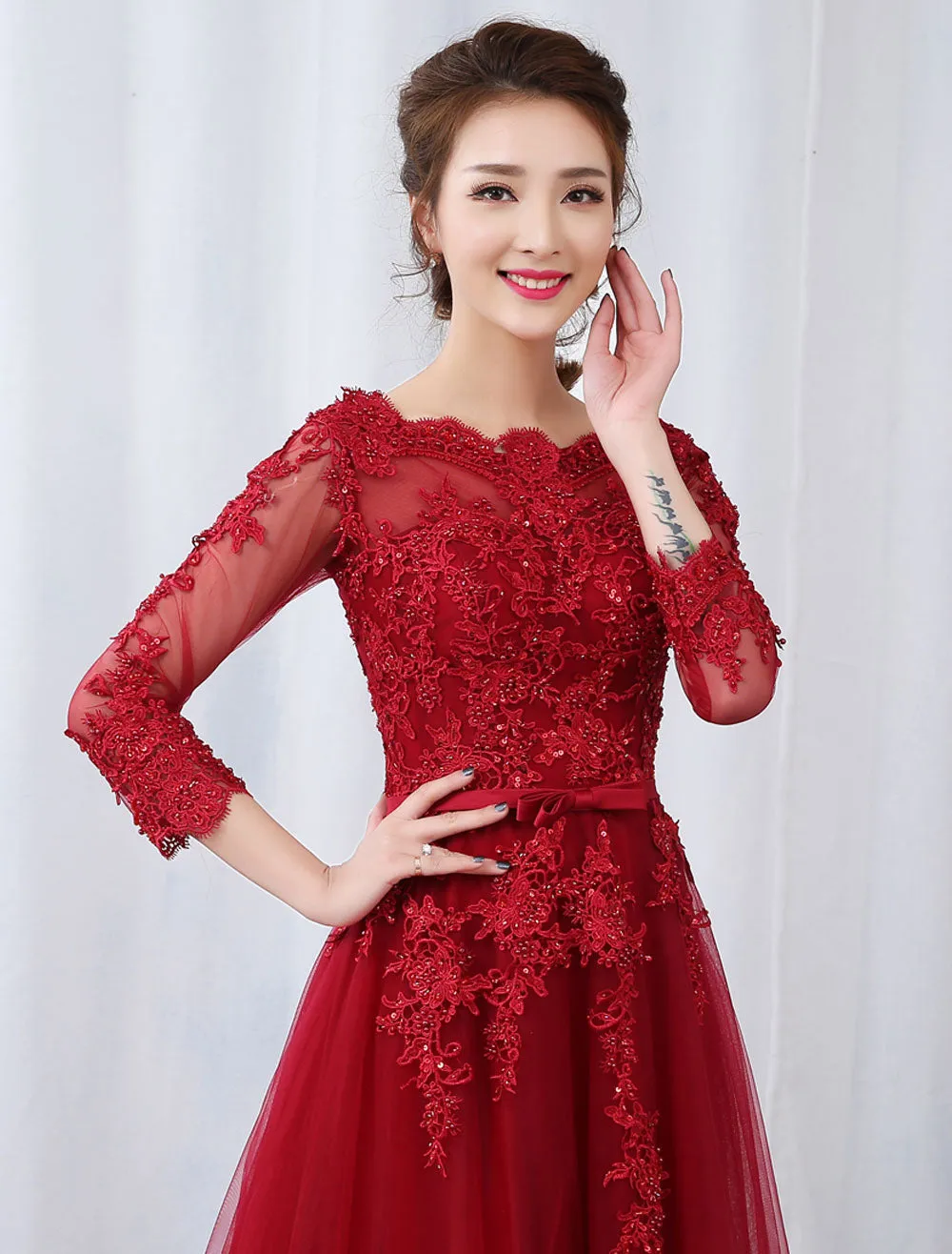 Modern Burgundy Evening Dresses Long Sleeve Lace Applique Beaded Formal Gown With Train