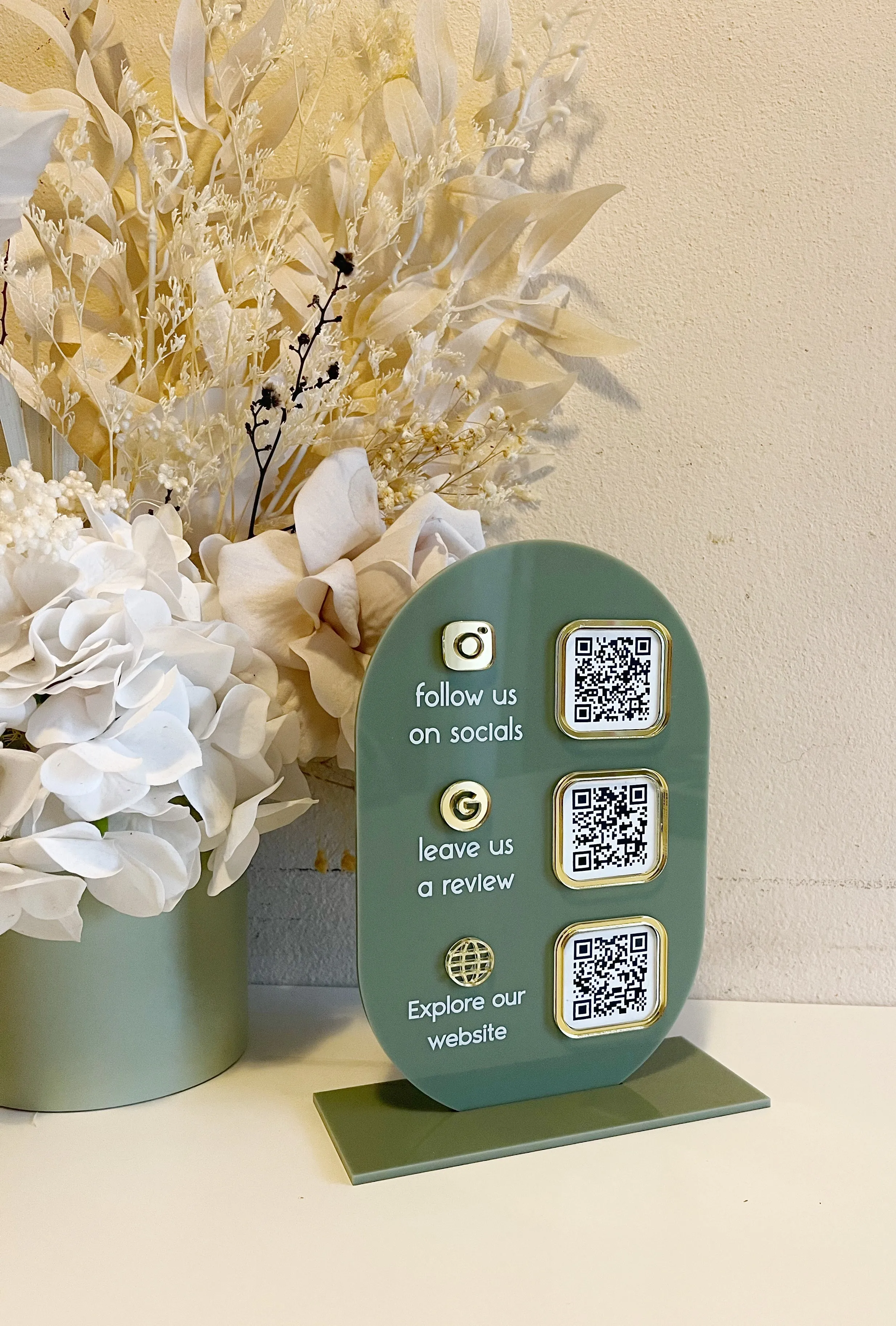 Oval 3 QR Freestanding Sign
