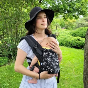 PöpNgo: Compact Baby Carrier 