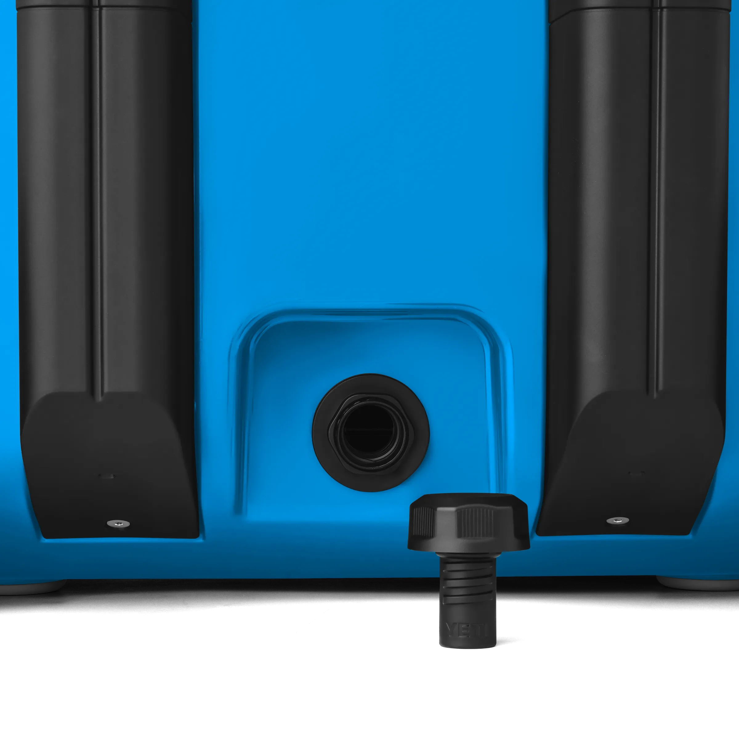 Roadie® 32 Wheeled Cool Box