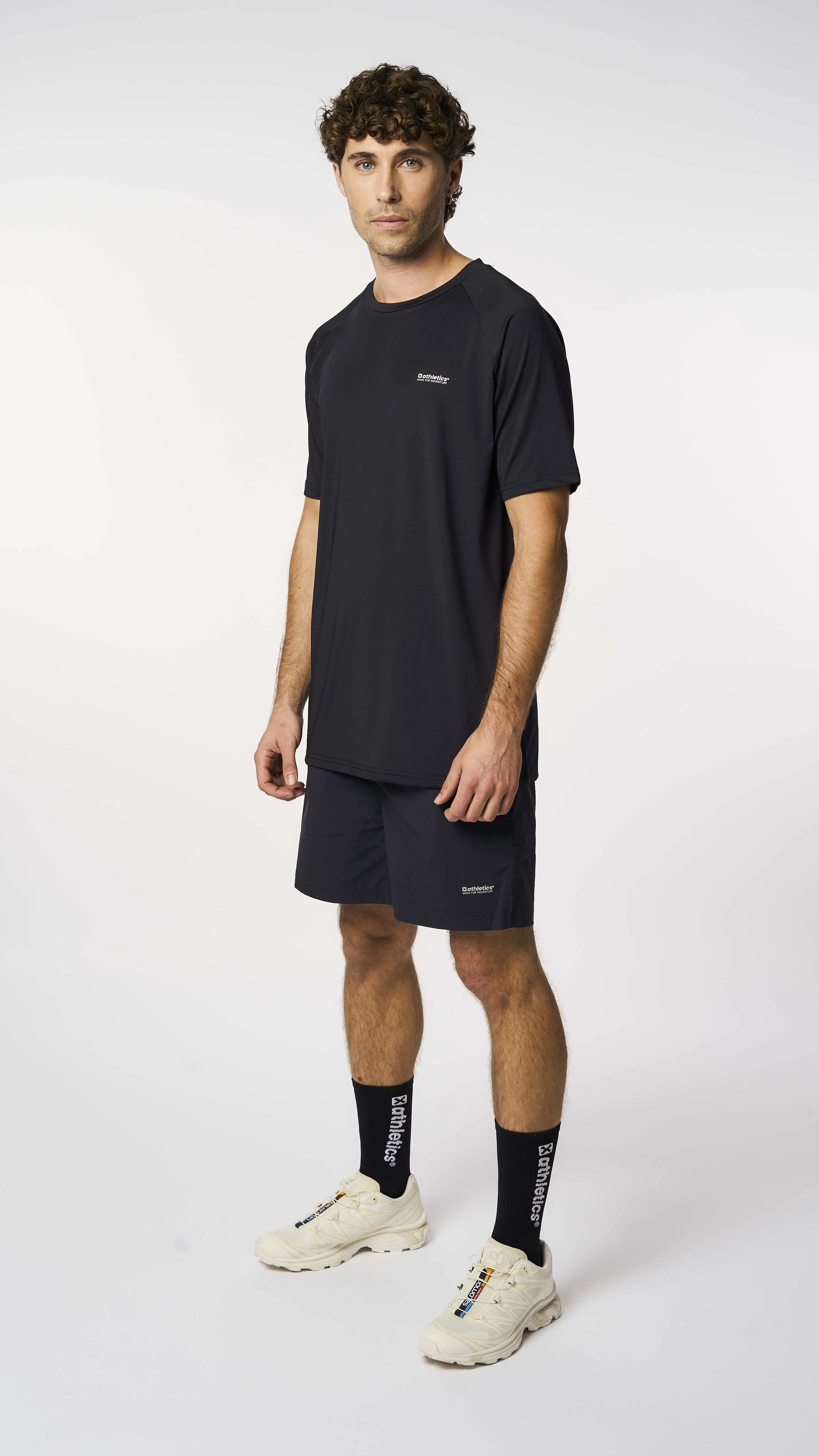 SHORTS ACTIVE NEGRO OSCURO