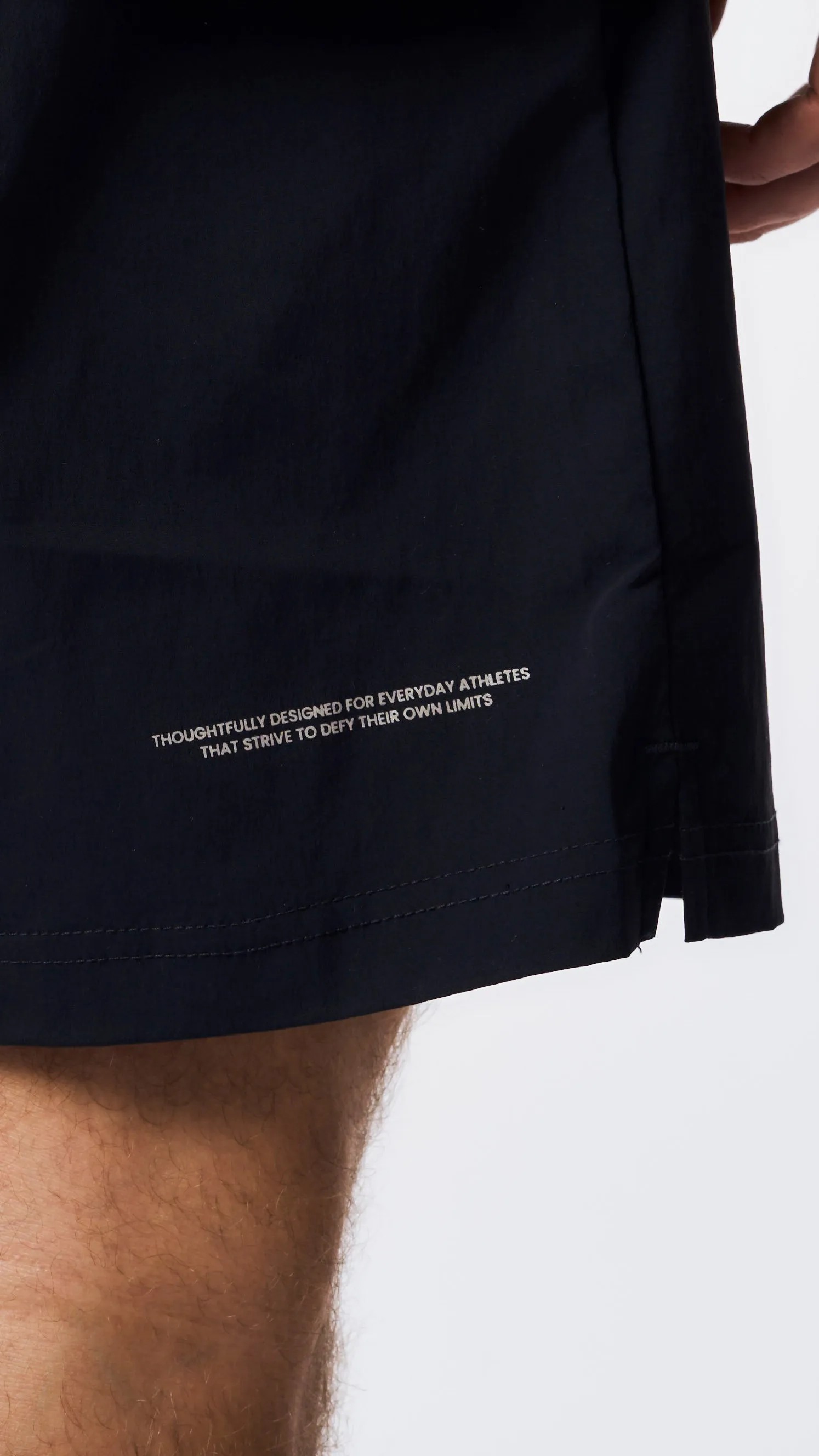 SHORTS ACTIVE NEGRO OSCURO
