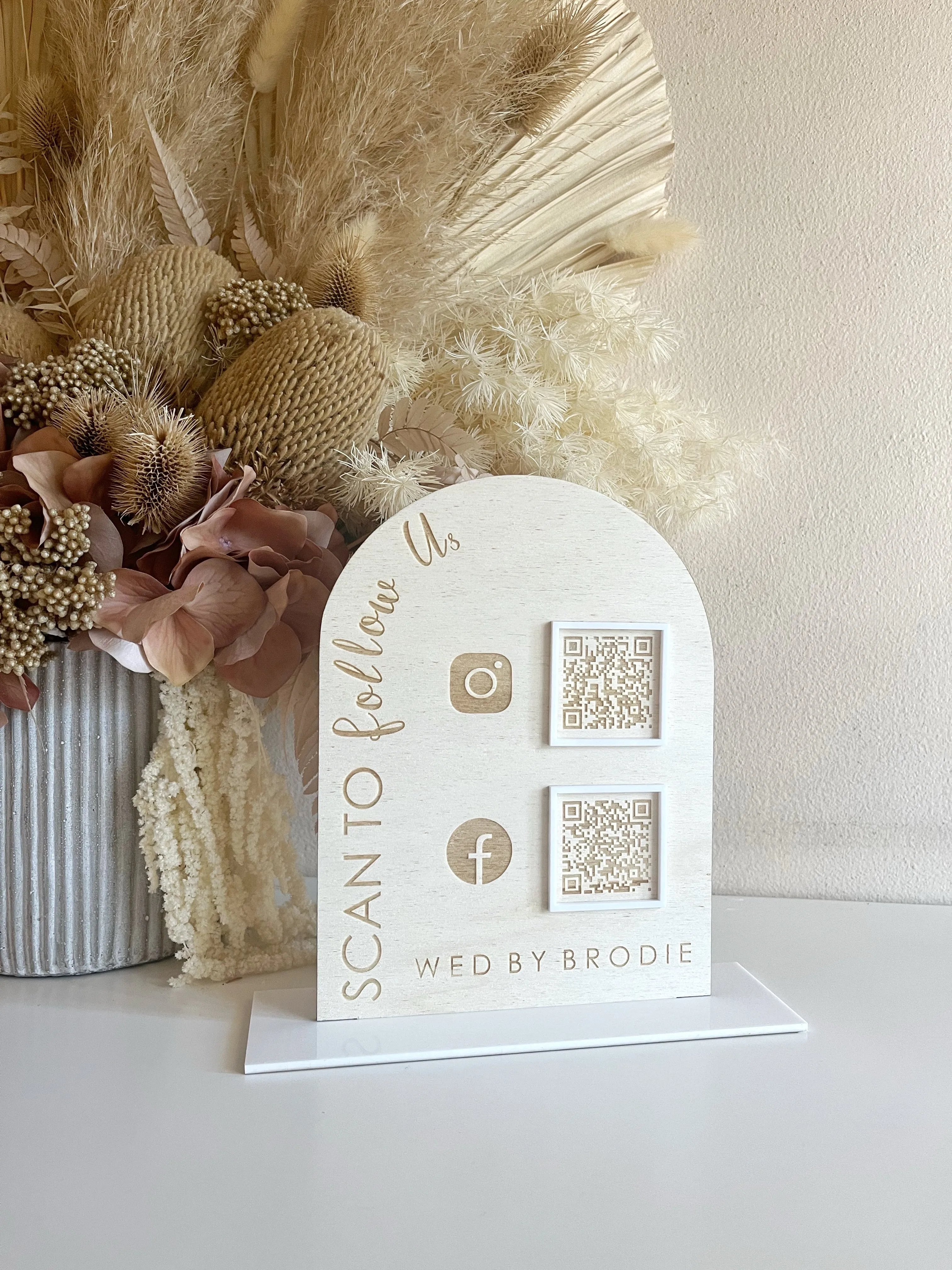 The Arched Plywood QR Sign Style 2