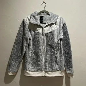 The North Face Oso Hoodie Jacket C660 High Rise Gray/Eggshell Medium Gorpcore