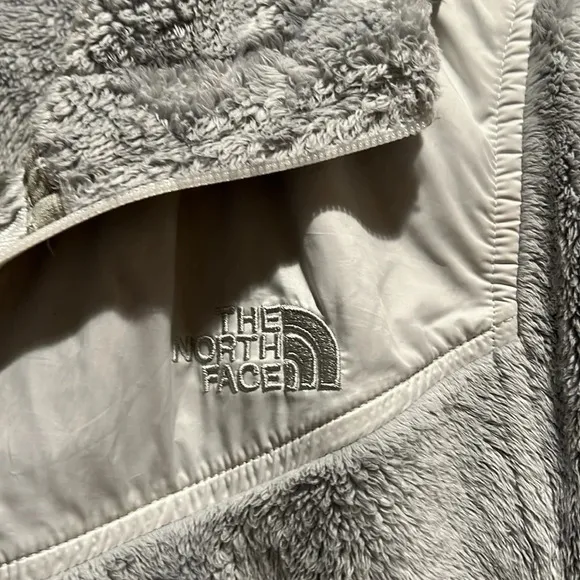 The North Face Oso Hoodie Jacket C660 High Rise Gray/Eggshell Medium Gorpcore