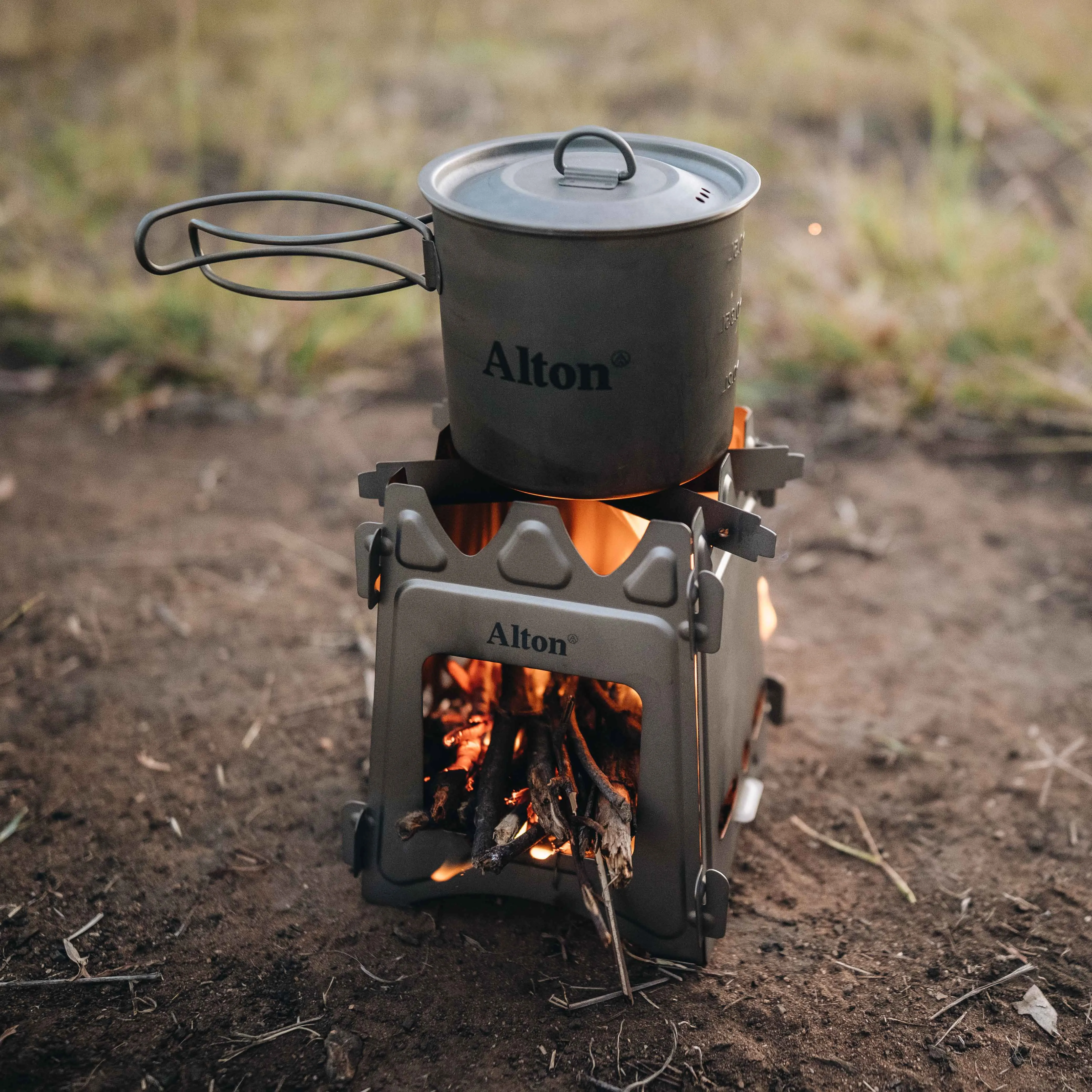 Titanium Flatpack Twig Stove