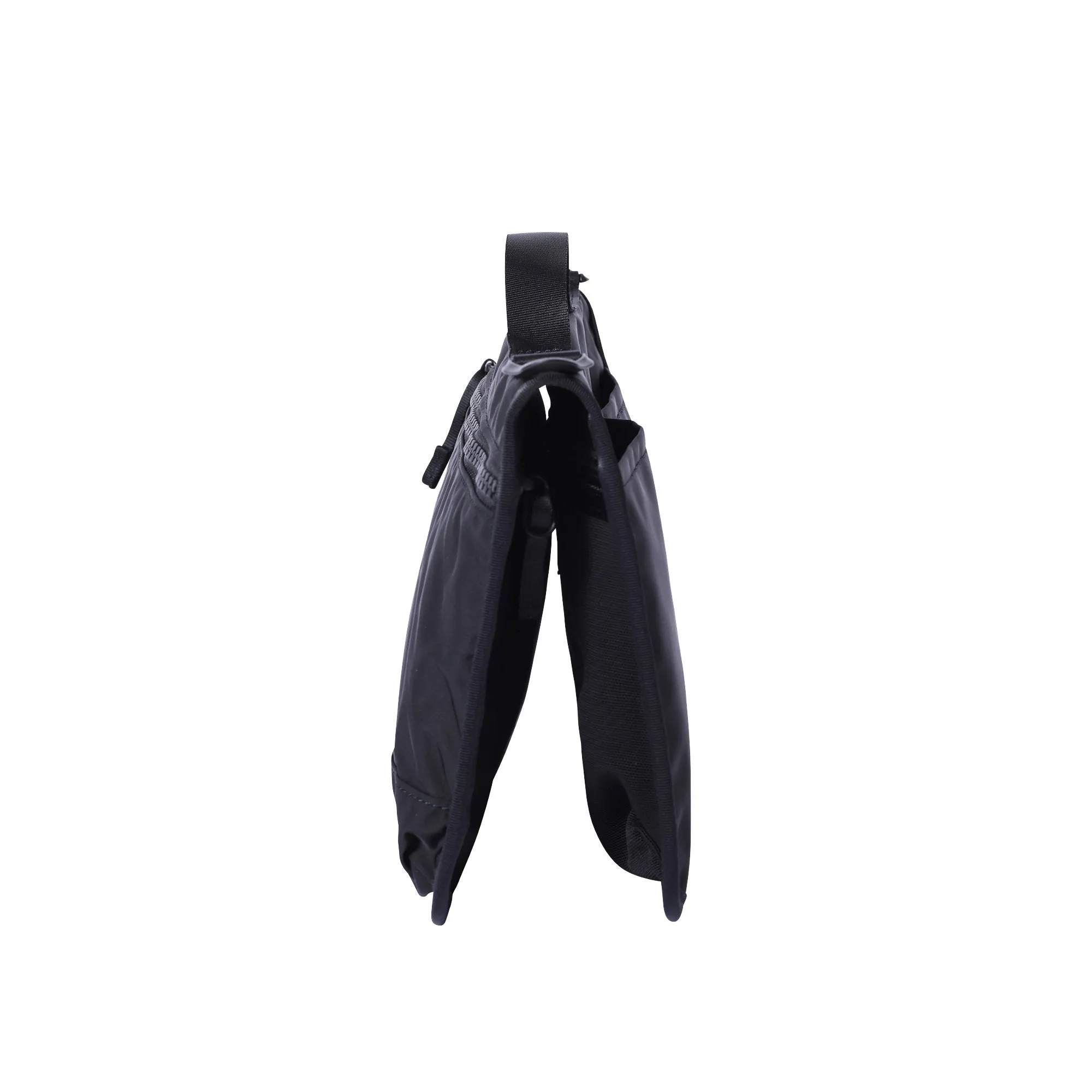 TRAVEL POUCH -4