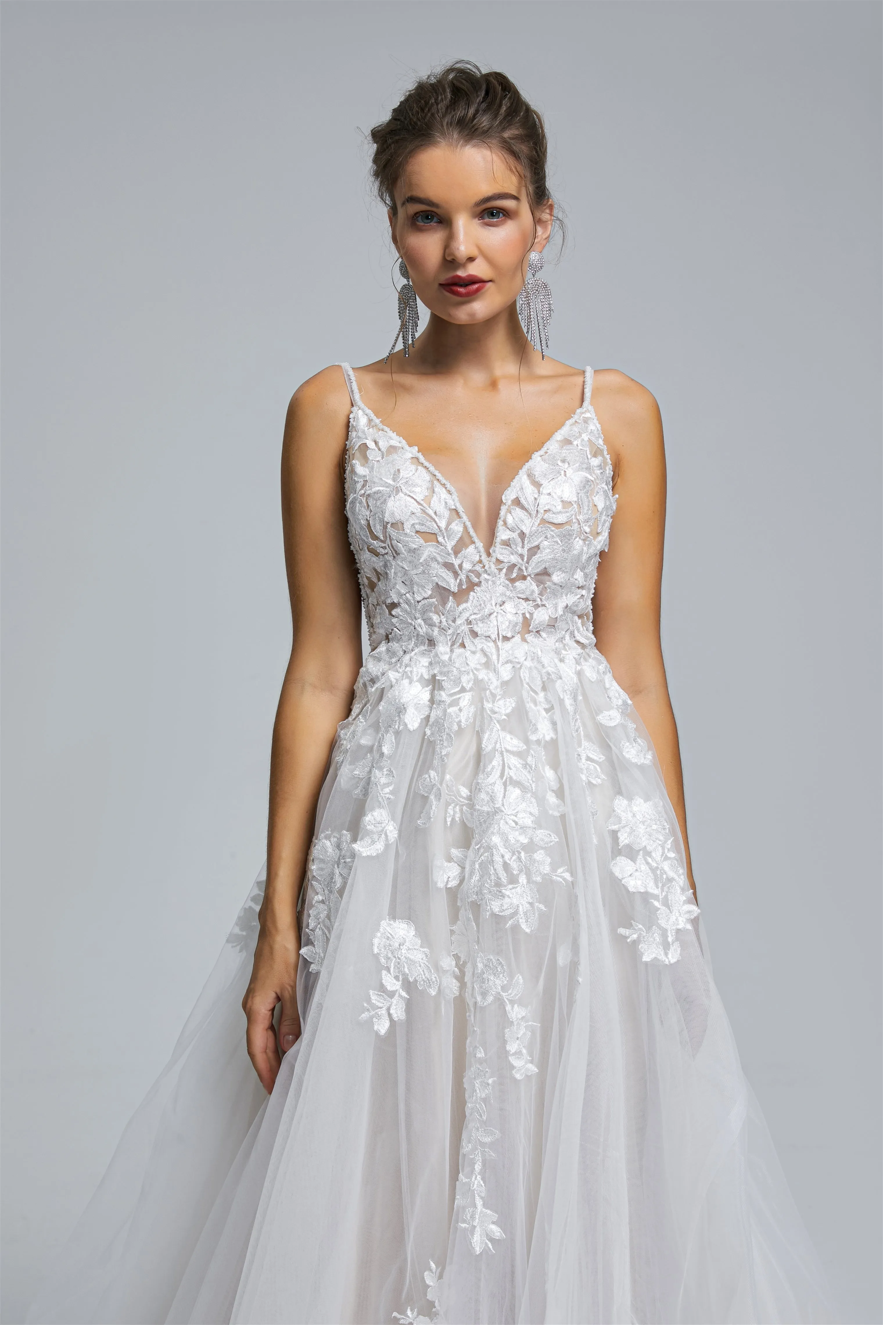 Tulle A-line Sheer Straps V-neck Applique Floor-length Sleeveless Wedding Dress Cover