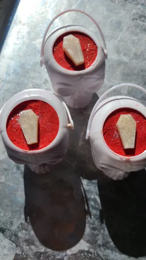 Unholy Skull bucket bath bomb