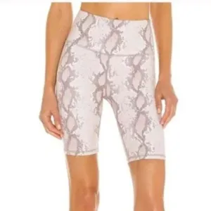 VARLEY Albury Champagne Snake Bike Shorts Women's size Medium NWT