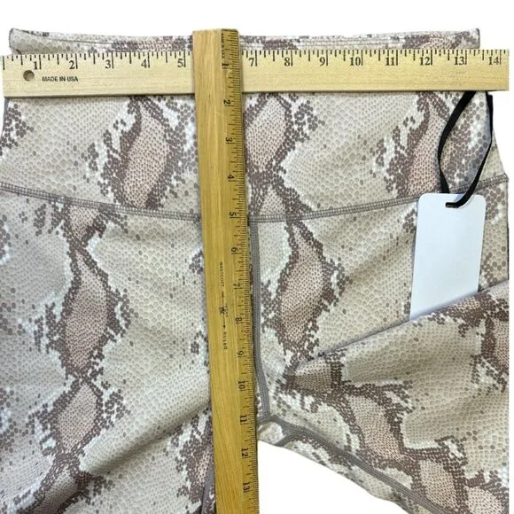 VARLEY Albury Champagne Snake Bike Shorts Women's size Medium NWT