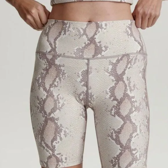 VARLEY Albury Champagne Snake Bike Shorts Women's size Medium NWT