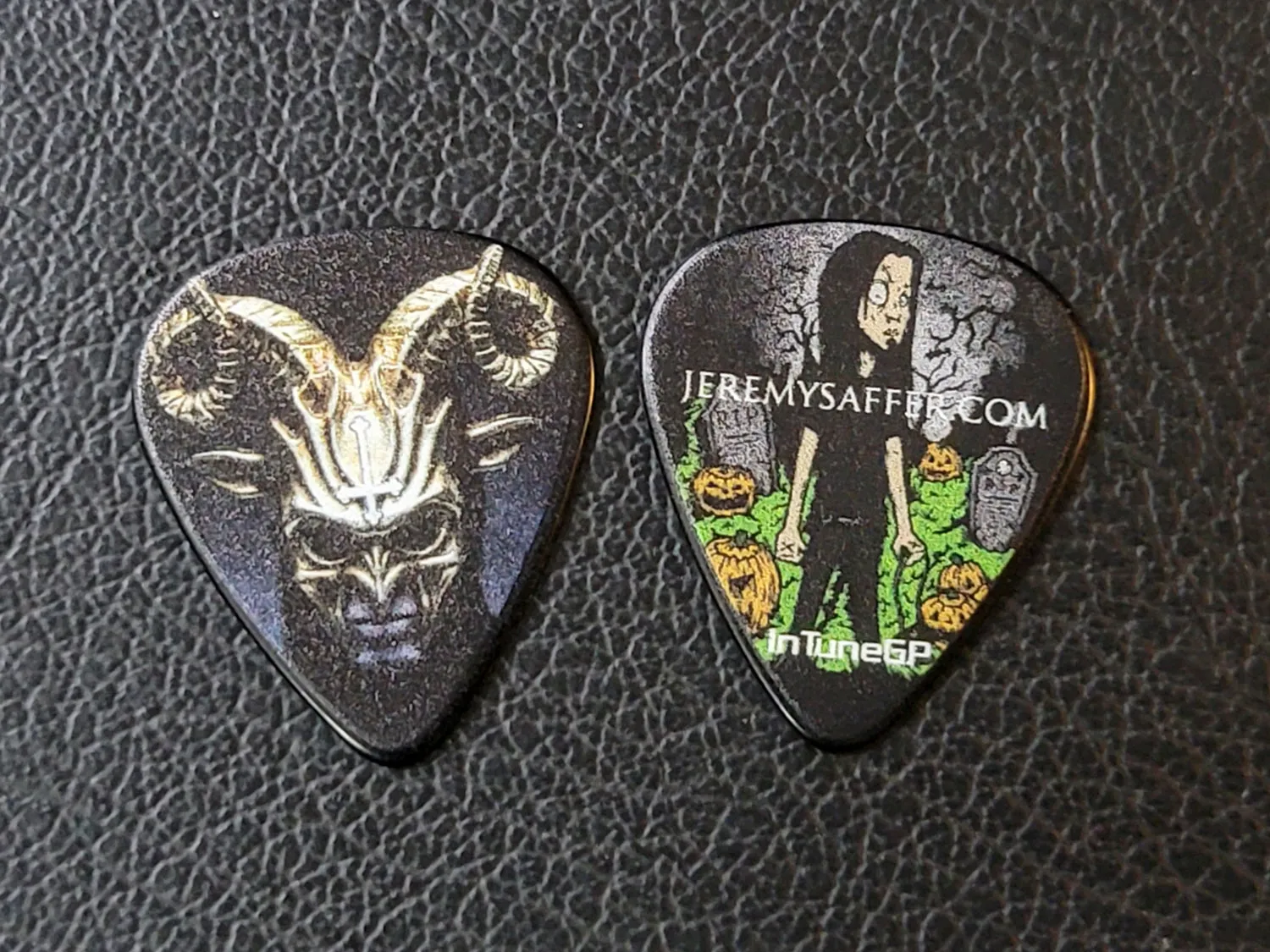 Wednesday 13 Horns Business Card Guitar Pick
